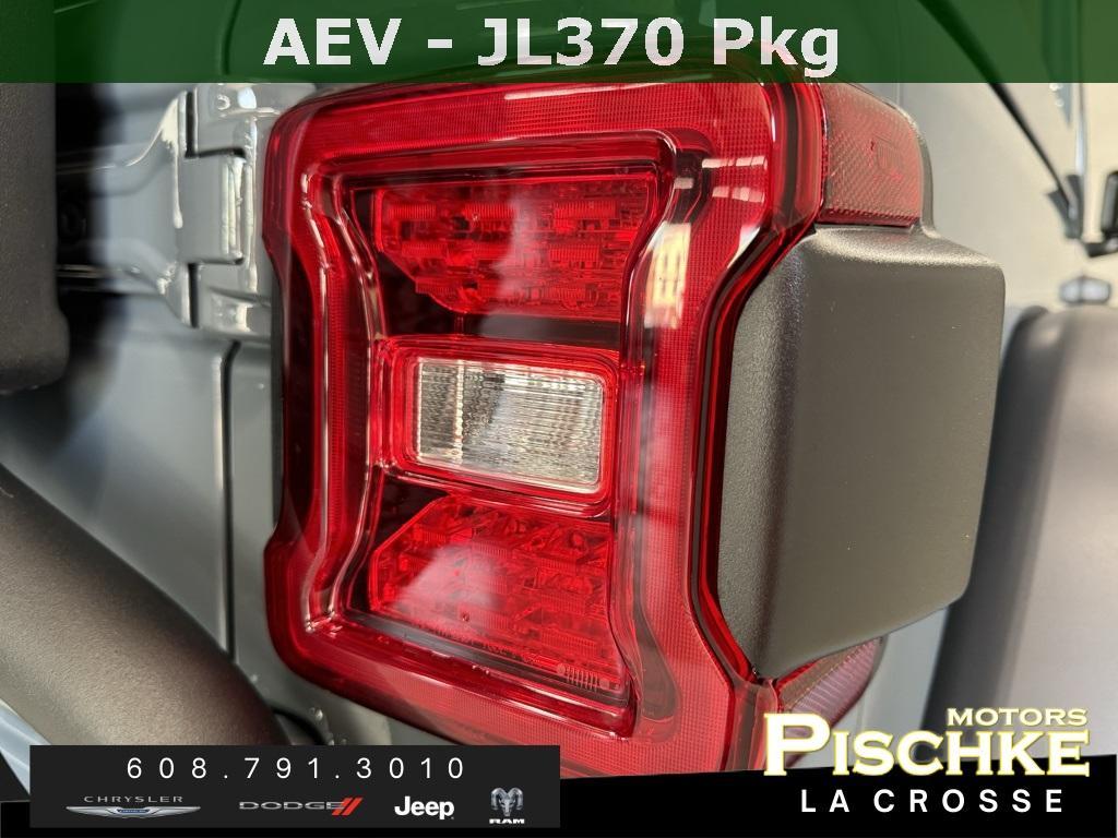 new 2024 Jeep Wrangler car