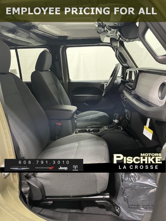 new 2025 Jeep Wrangler car
