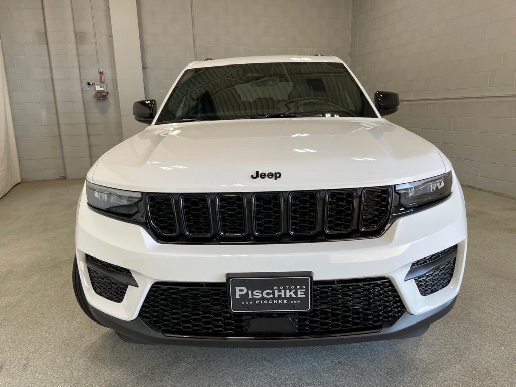 new 2025 Jeep Grand Cherokee car, priced at $43,493