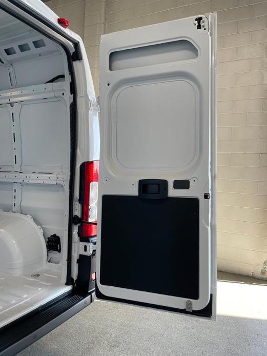 new 2024 Ram ProMaster 2500 car, priced at $48,099