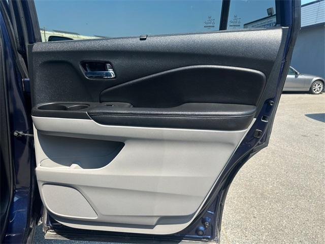 used 2022 Honda Pilot car, priced at $29,295