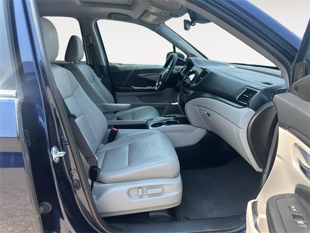 used 2022 Honda Pilot car, priced at $29,295