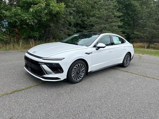 used 2024 Hyundai Sonata Hybrid car, priced at $33,950