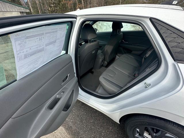 new 2024 Hyundai Elantra car, priced at $25,105