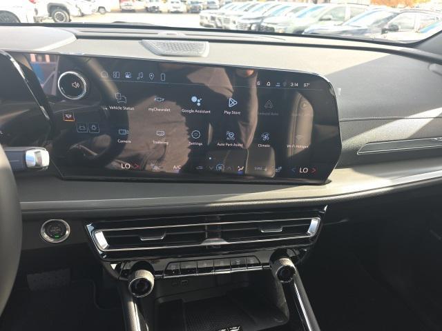 new 2026 Chevrolet Traverse car, priced at $52,855