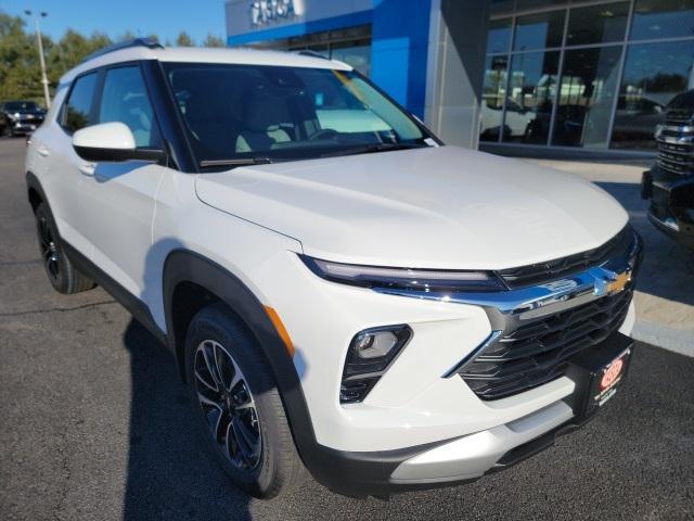 new 2025 Chevrolet TrailBlazer car, priced at $30,500