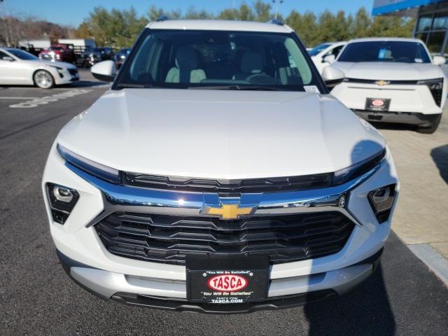 new 2025 Chevrolet TrailBlazer car, priced at $30,500