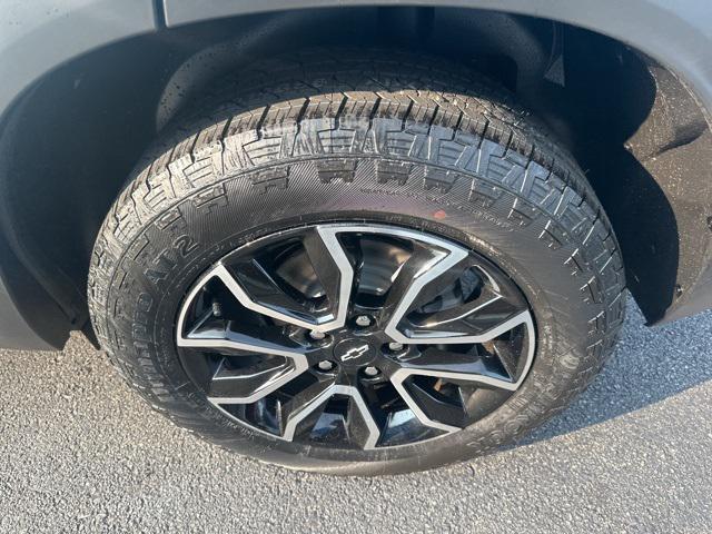 new 2025 Chevrolet TrailBlazer car, priced at $32,455