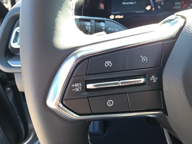 new 2026 Chevrolet Traverse car, priced at $45,215