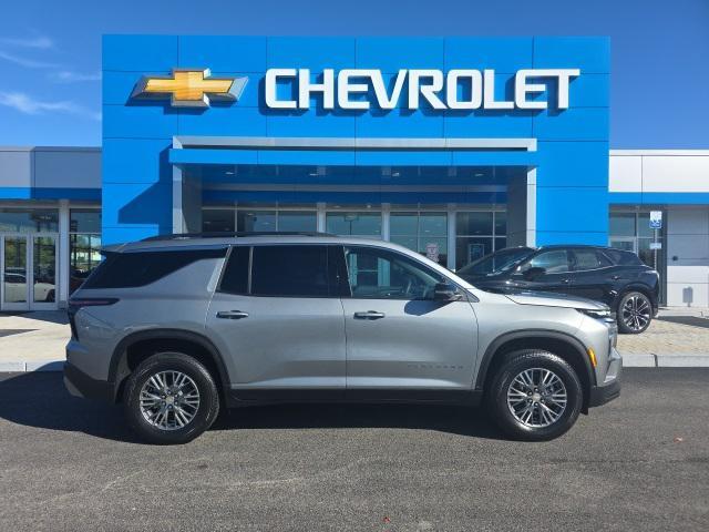 new 2026 Chevrolet Traverse car, priced at $45,215