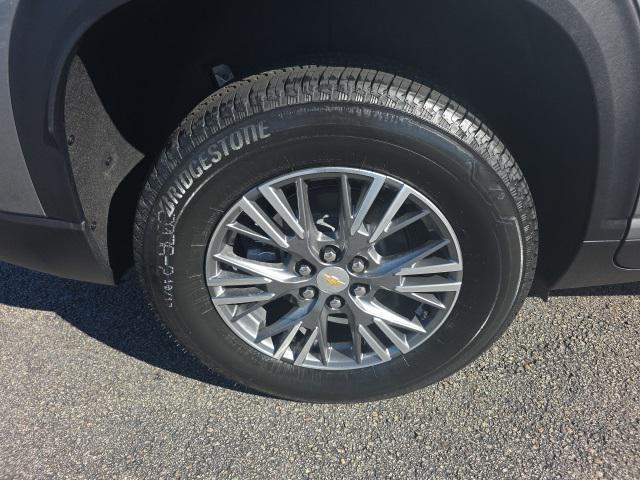 new 2026 Chevrolet Traverse car, priced at $45,215