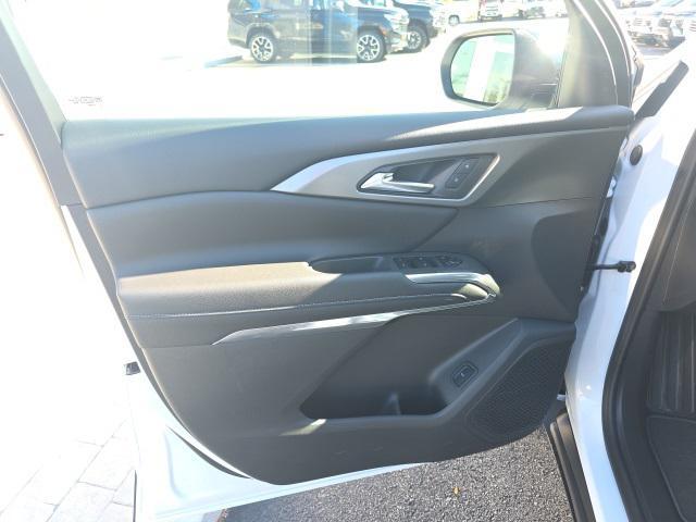 new 2026 Chevrolet Traverse car, priced at $44,715