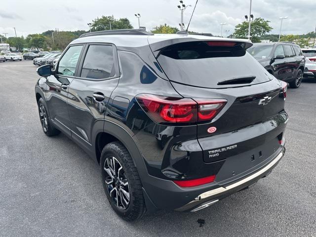 new 2025 Chevrolet TrailBlazer car, priced at $31,810