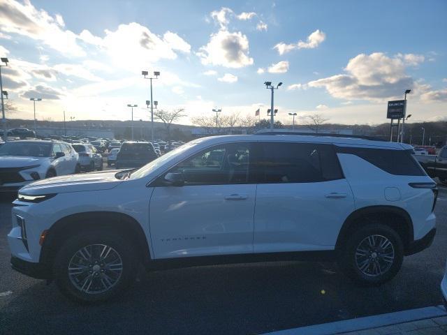 new 2025 Chevrolet Traverse car, priced at $42,595