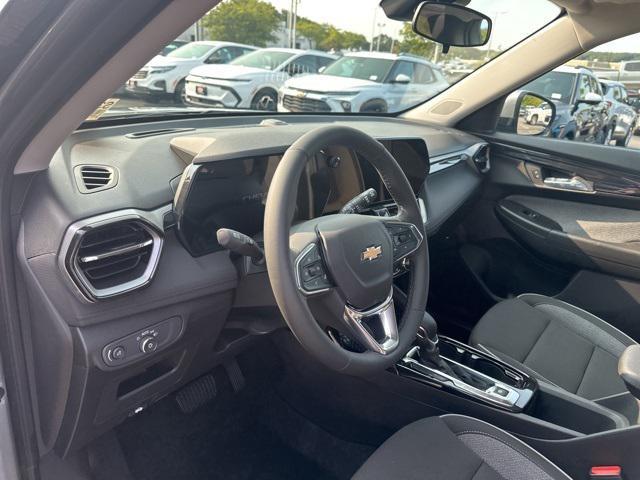 new 2025 Chevrolet TrailBlazer car, priced at $26,530