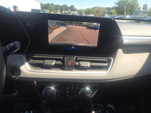 used 2025 Chevrolet TrailBlazer car, priced at $26,900