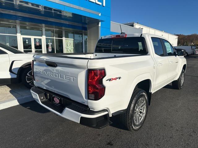 new 2024 Chevrolet Colorado car, priced at $39,975