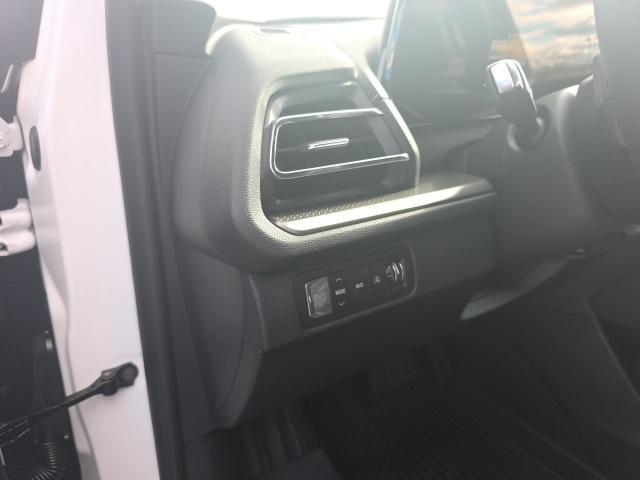 new 2026 Chevrolet Traverse car, priced at $45,915