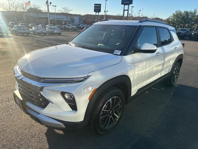 new 2025 Chevrolet TrailBlazer car, priced at $26,710