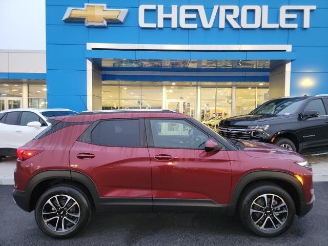 new 2025 Chevrolet TrailBlazer car, priced at $28,585