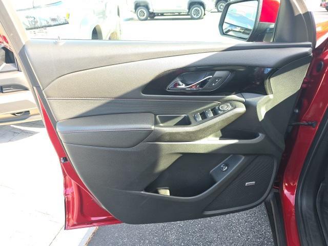 used 2023 Chevrolet Traverse car, priced at $35,000