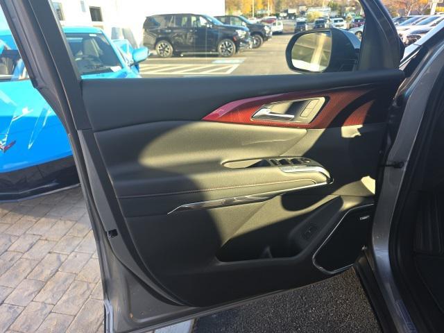 new 2026 Chevrolet Traverse car, priced at $55,955