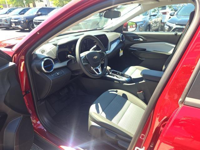 new 2025 Chevrolet Trax car, priced at $26,025