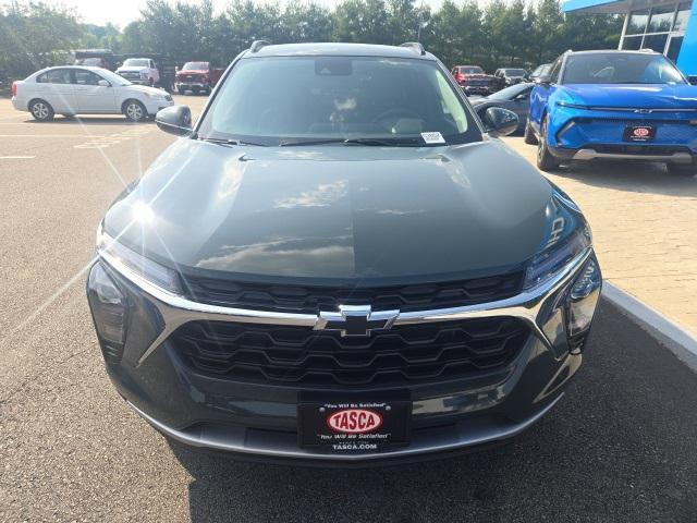 new 2025 Chevrolet Trax car, priced at $26,025