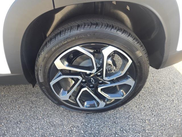 new 2025 Chevrolet Trax car, priced at $26,955
