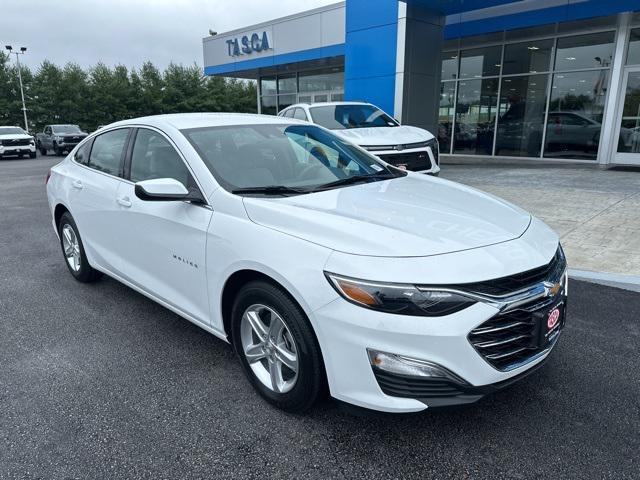 new 2024 Chevrolet Malibu car, priced at $24,195