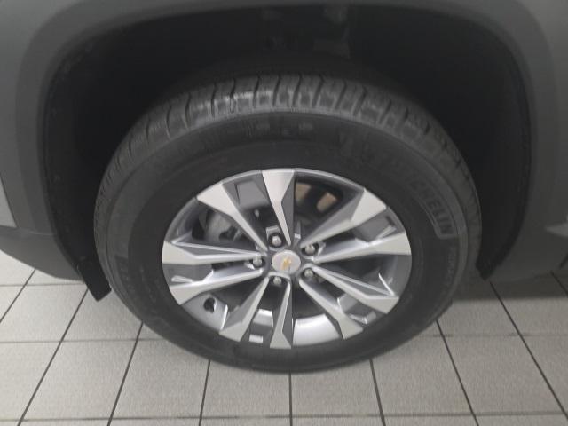 new 2025 Chevrolet Equinox car, priced at $32,000