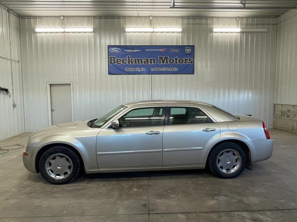 used 2006 Chrysler 300 car, priced at $2,000