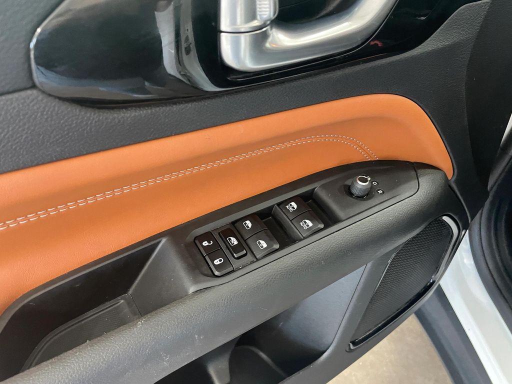 used 2024 Jeep Compass car, priced at $27,900