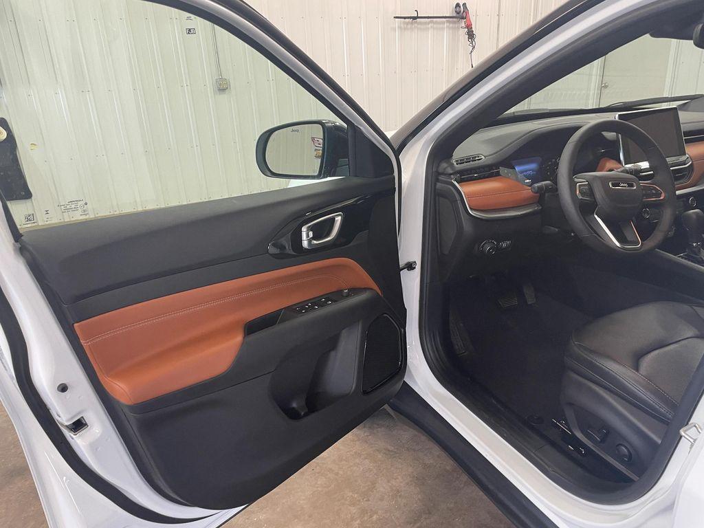 used 2024 Jeep Compass car, priced at $27,900