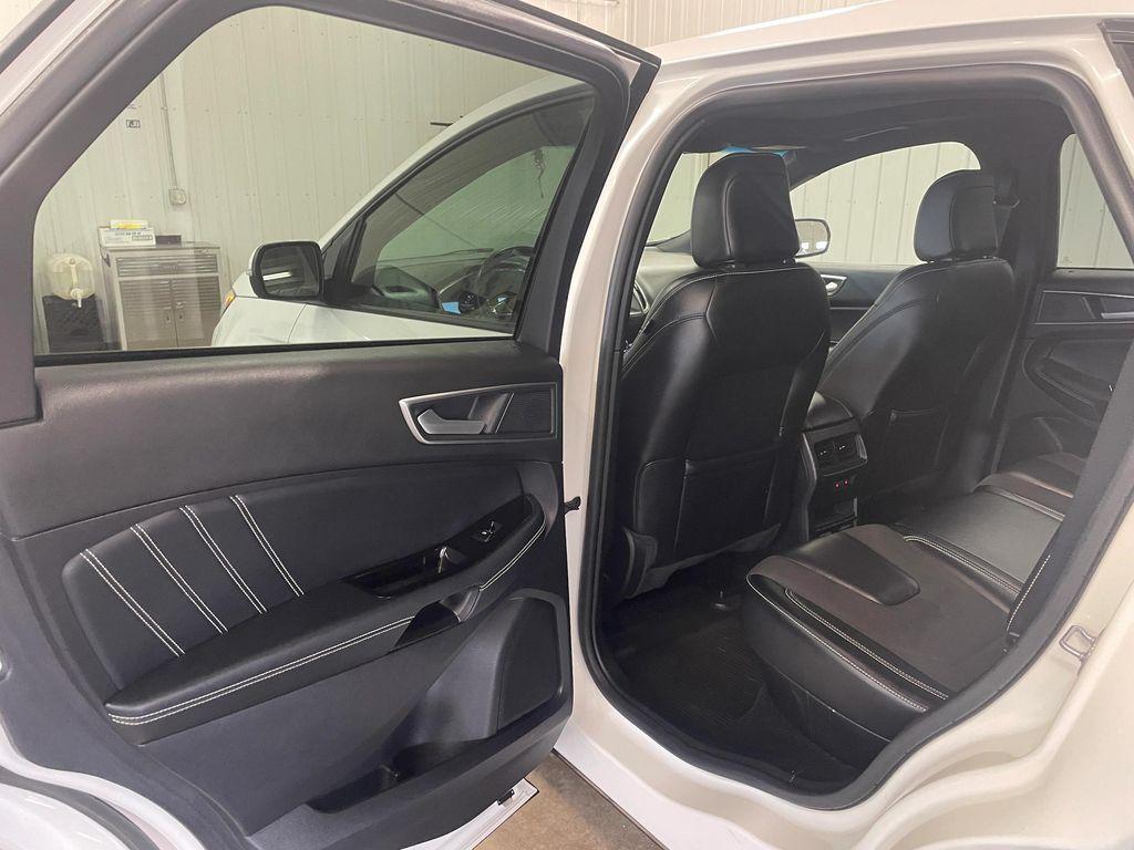 used 2020 Ford Edge car, priced at $24,900