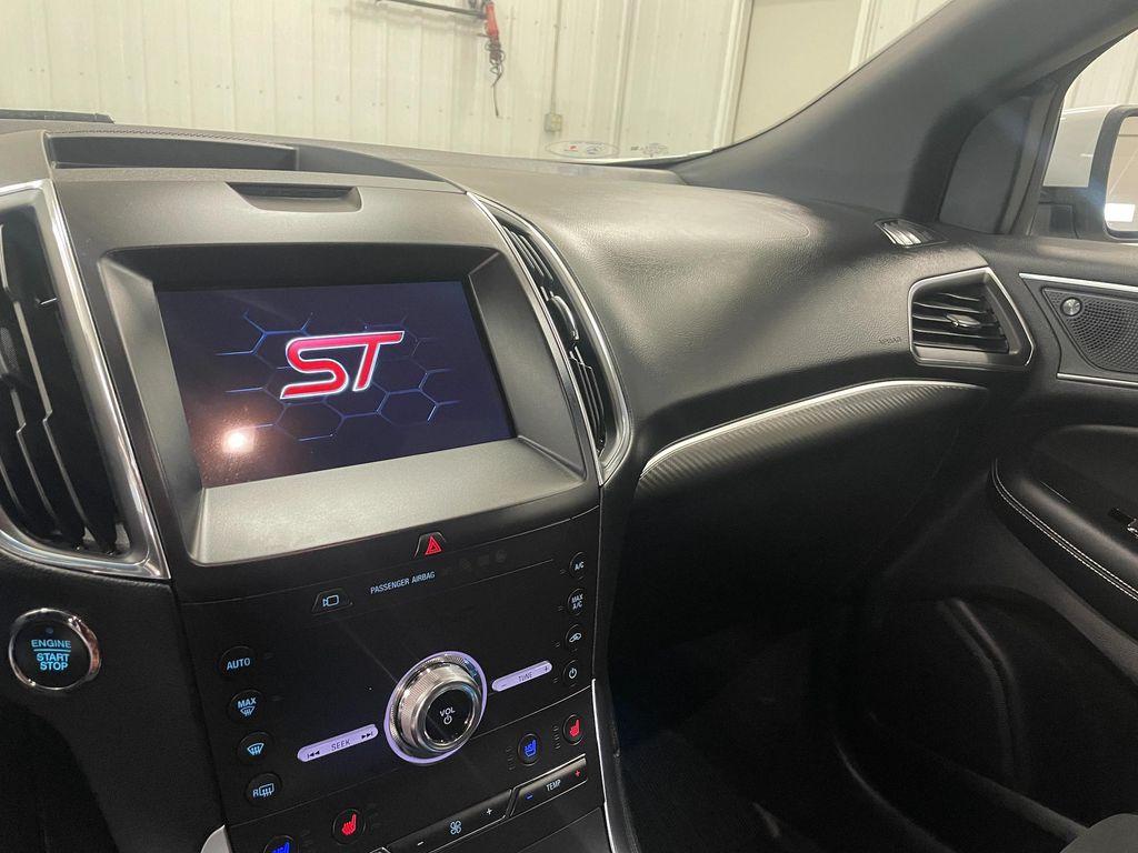 used 2020 Ford Edge car, priced at $24,900