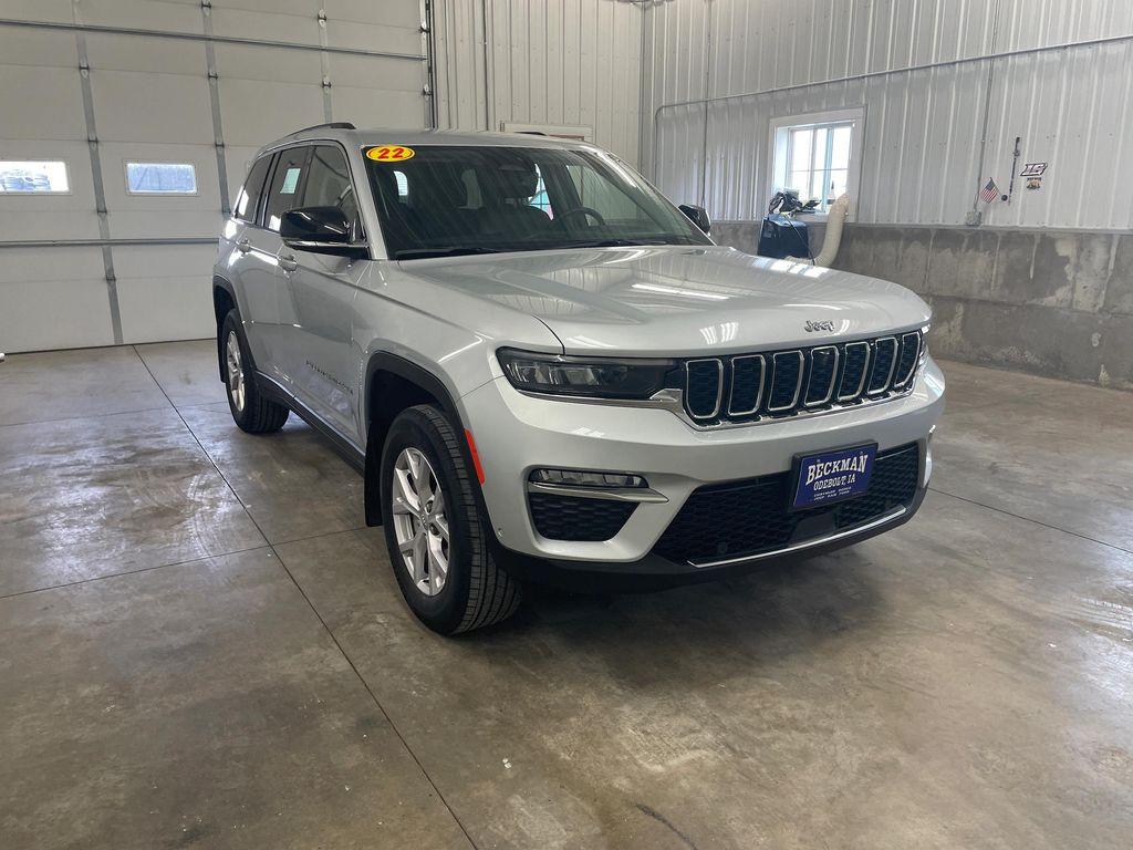 used 2022 Jeep Grand Cherokee car, priced at $27,900