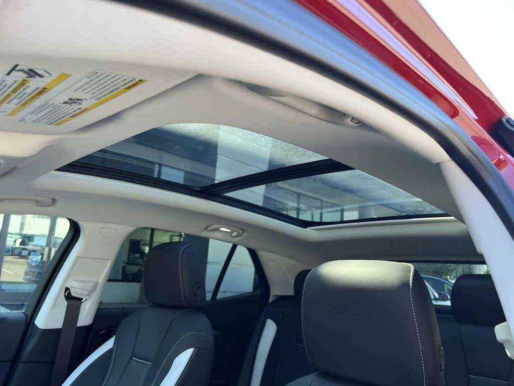 new 2025 Buick Envision car, priced at $45,735