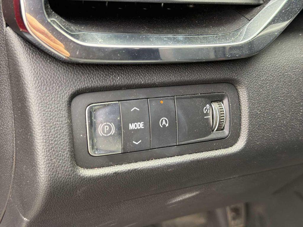 used 2025 GMC Acadia car, priced at $37,823