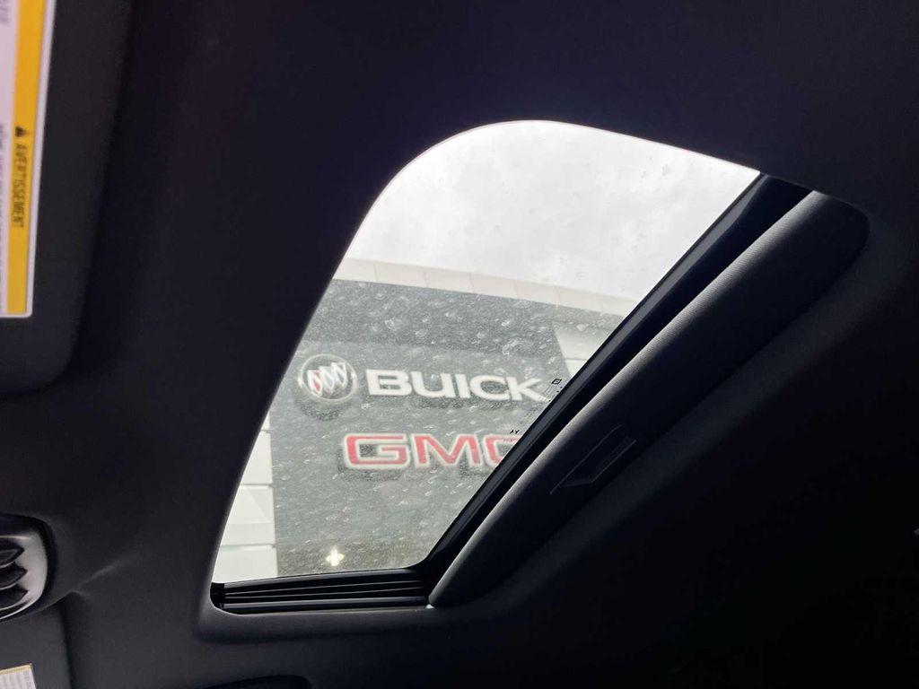 new 2025 Buick Envista car, priced at $31,525