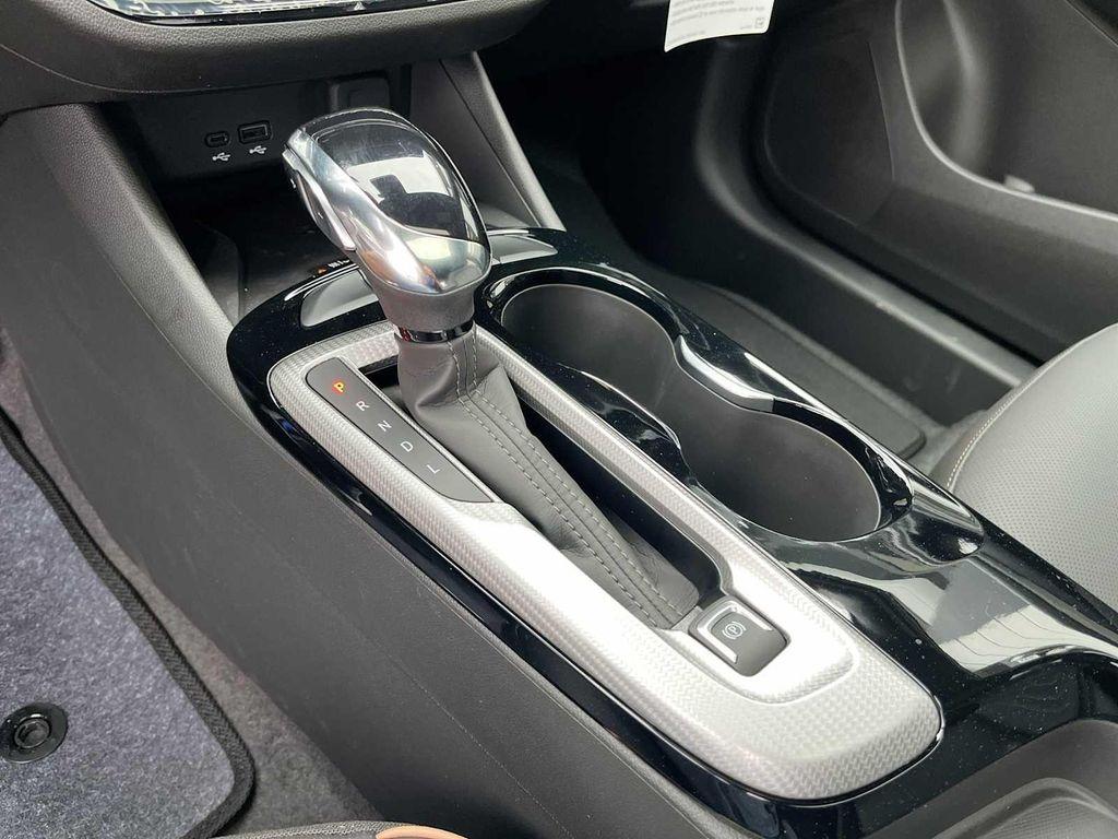 new 2025 Buick Envista car, priced at $31,525