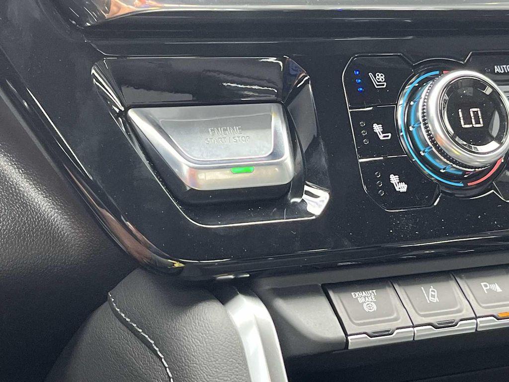 new 2025 GMC Sierra 2500 car, priced at $90,454