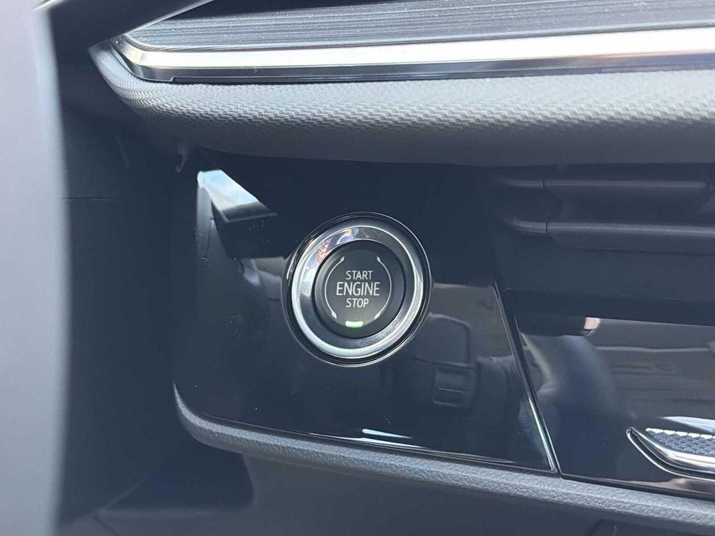 new 2025 Buick Envision car, priced at $43,235