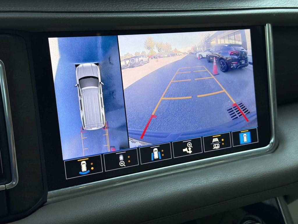 used 2021 GMC Yukon car, priced at $46,663