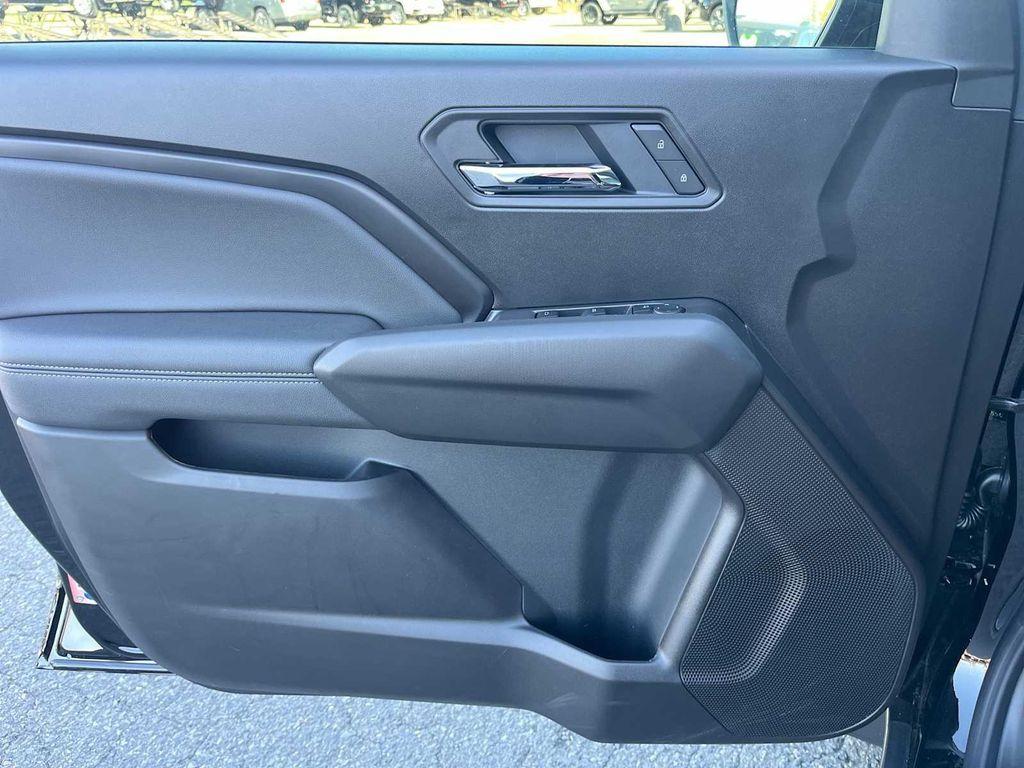 new 2025 GMC Canyon car, priced at $44,360