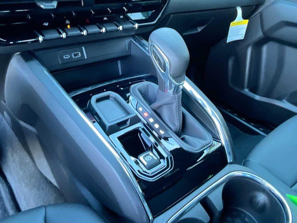 new 2025 GMC Canyon car, priced at $44,360