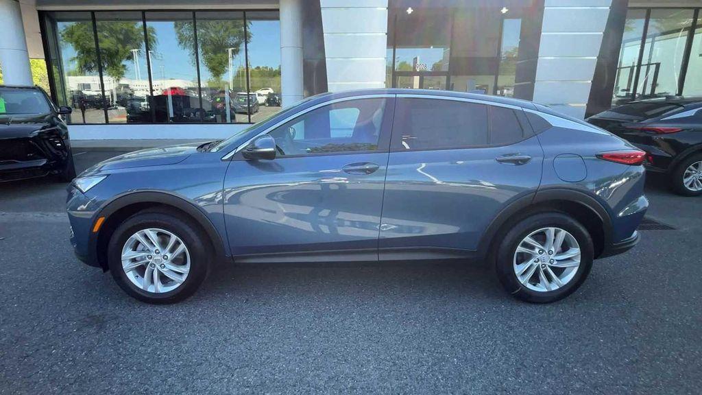 new 2025 Buick Envista car, priced at $27,220