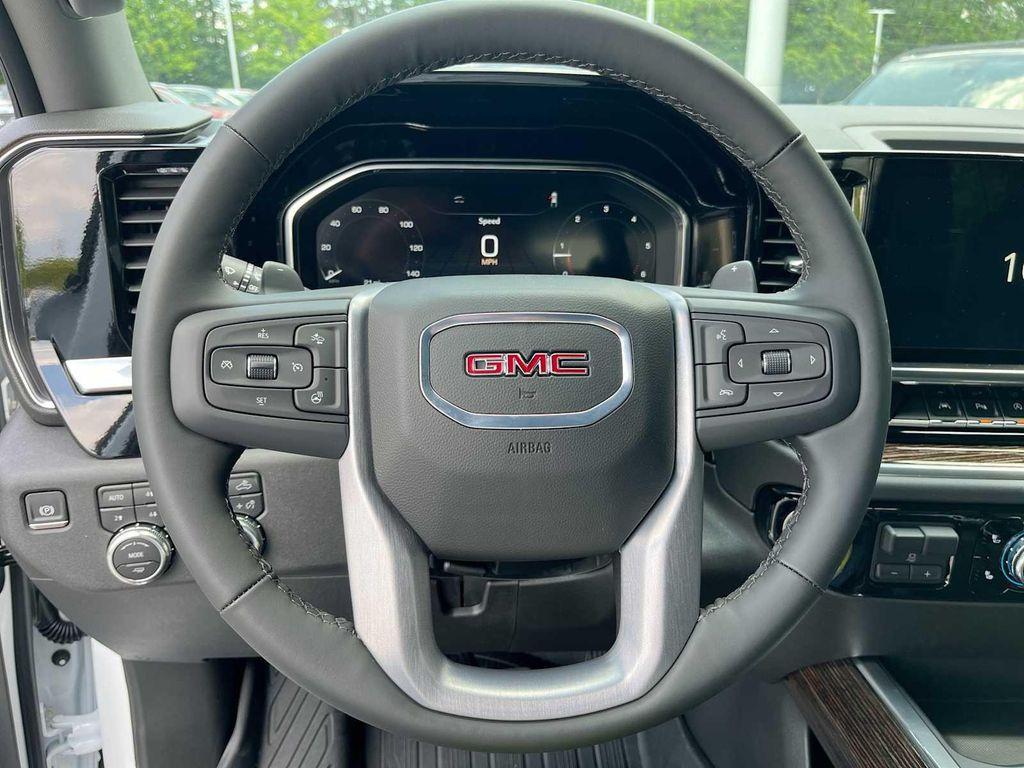 new 2025 GMC Sierra 1500 car, priced at $67,484