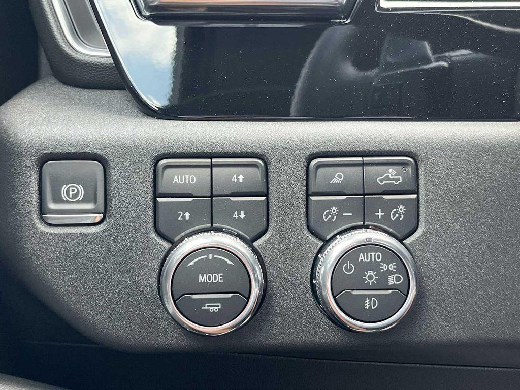 new 2025 GMC Sierra 1500 car, priced at $67,484
