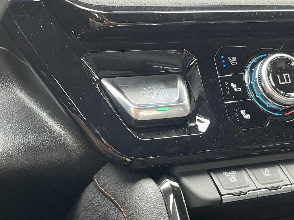 new 2025 GMC Sierra 2500 car, priced at $87,809